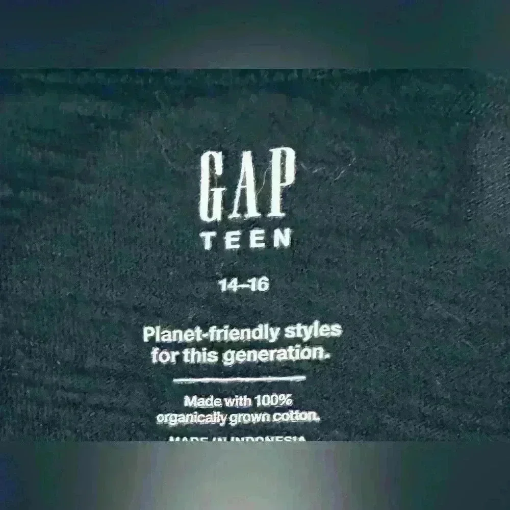 GAP teen girls